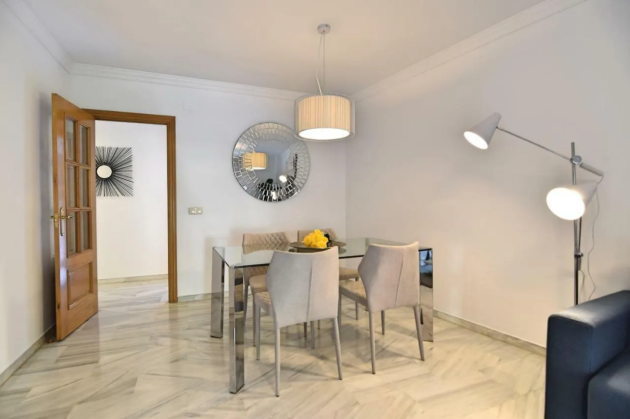 Appartement Apt Puerto Malagueta Solo Familias Málaga