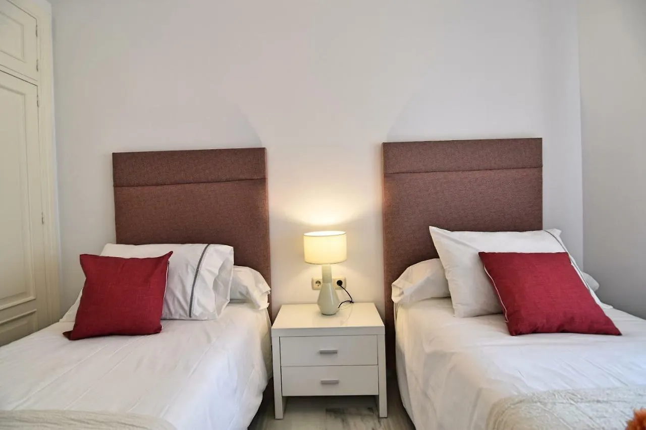 Apt Puerto Malagueta Solo Familias Málaga Apartment